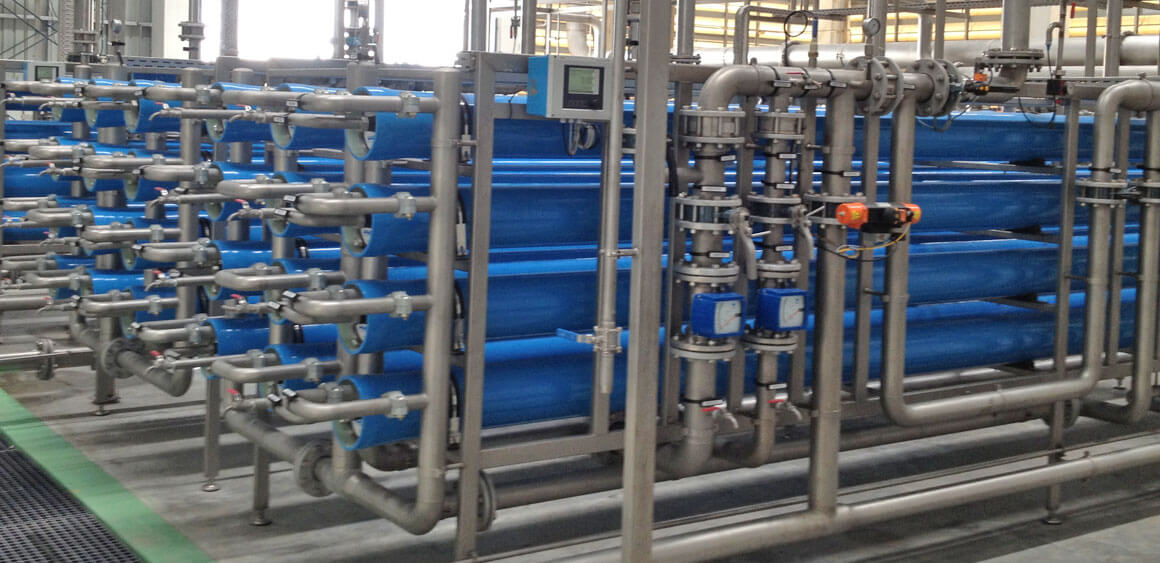 Reverse osmosis plant for water treatment